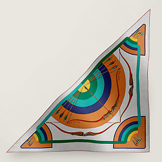 Arcs-en-Ciel giant triangle | Hermès Mainland China